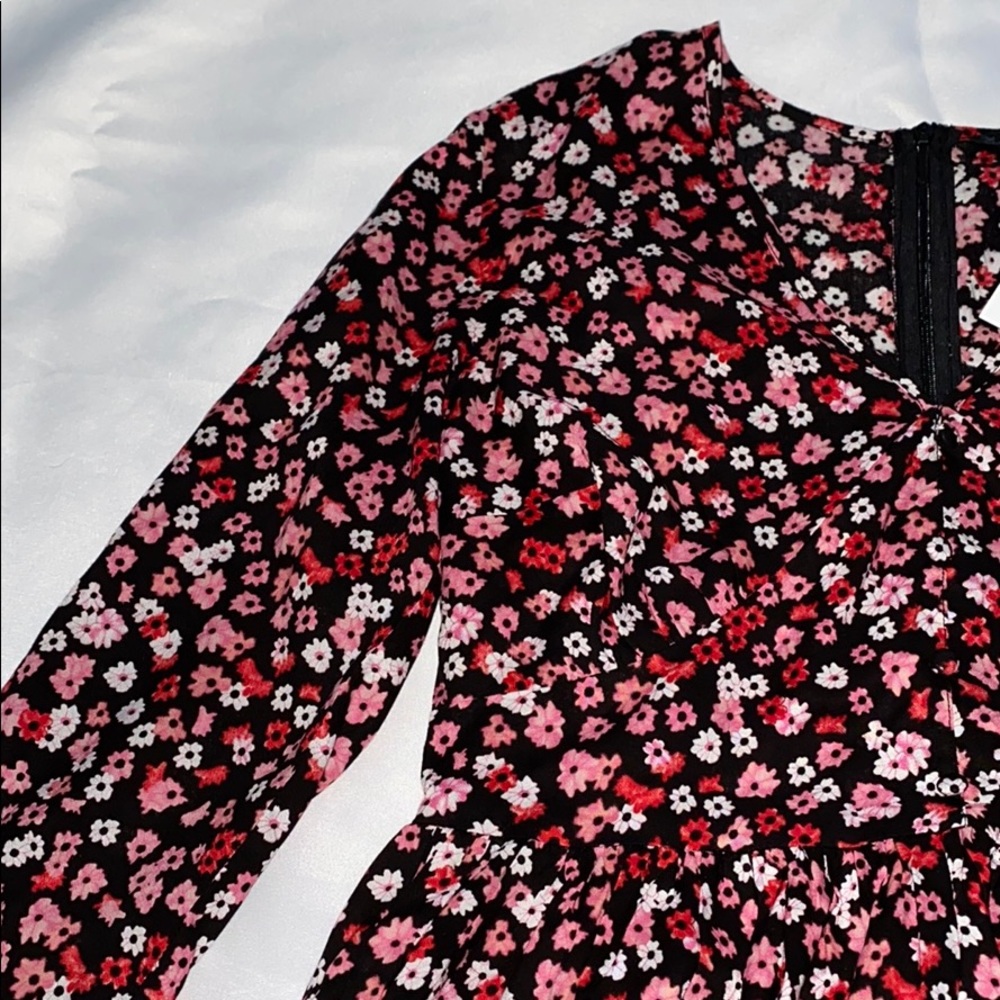 Black Floral top - Picture 2 of 4